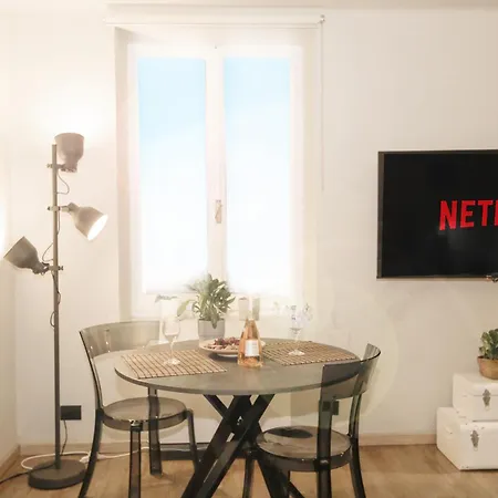 Next To Center - 1g Wifi - Netflix - Self Check-in Lägenhet Genua