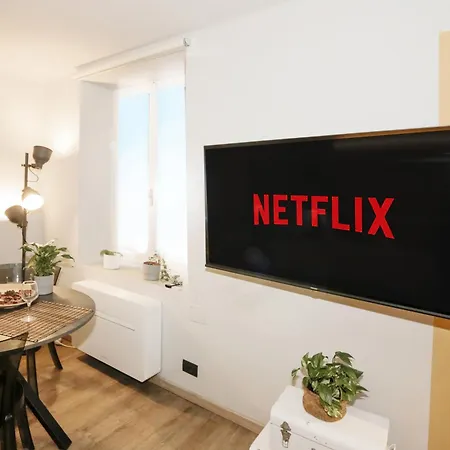 Lägenhet Next To Center - 1g Wifi - Netflix - Self Check-in *